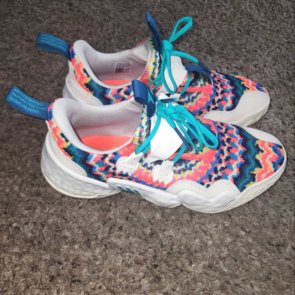 Adidas Trae Young Signature Series Basketball Shoe Men’s Size 9 Multi Tie Dye